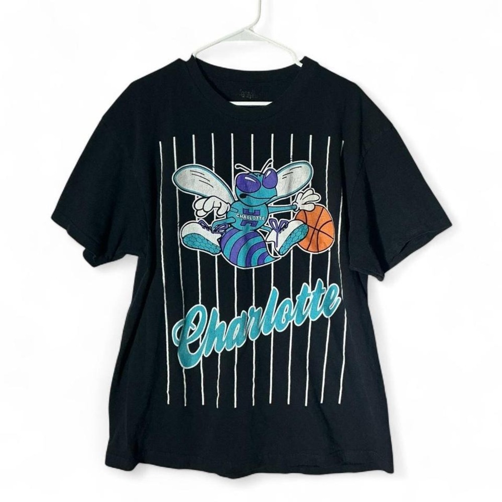 NBA Hardwood Classics Charlotte Hornets Graphic T-Shirt Mens XL Black Pinstripe